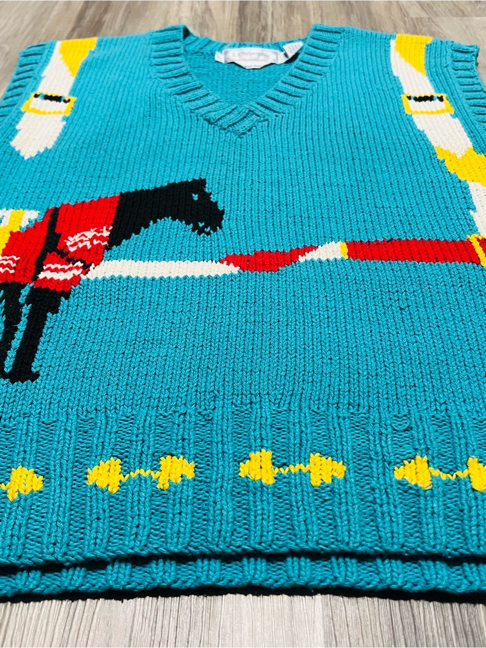 Vintage Equestrian Horse Themed V-Neck Hand Knit Sweater Vest - Picture 8 of 8